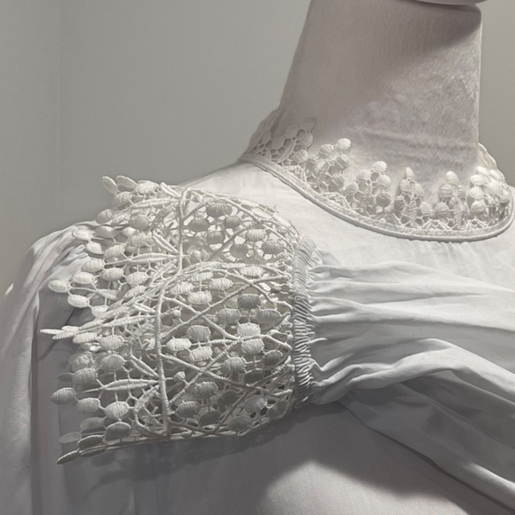 NWT H&M Divided Lace Trimmed White Poplin Top Size Medium White - Picture 4 of 10